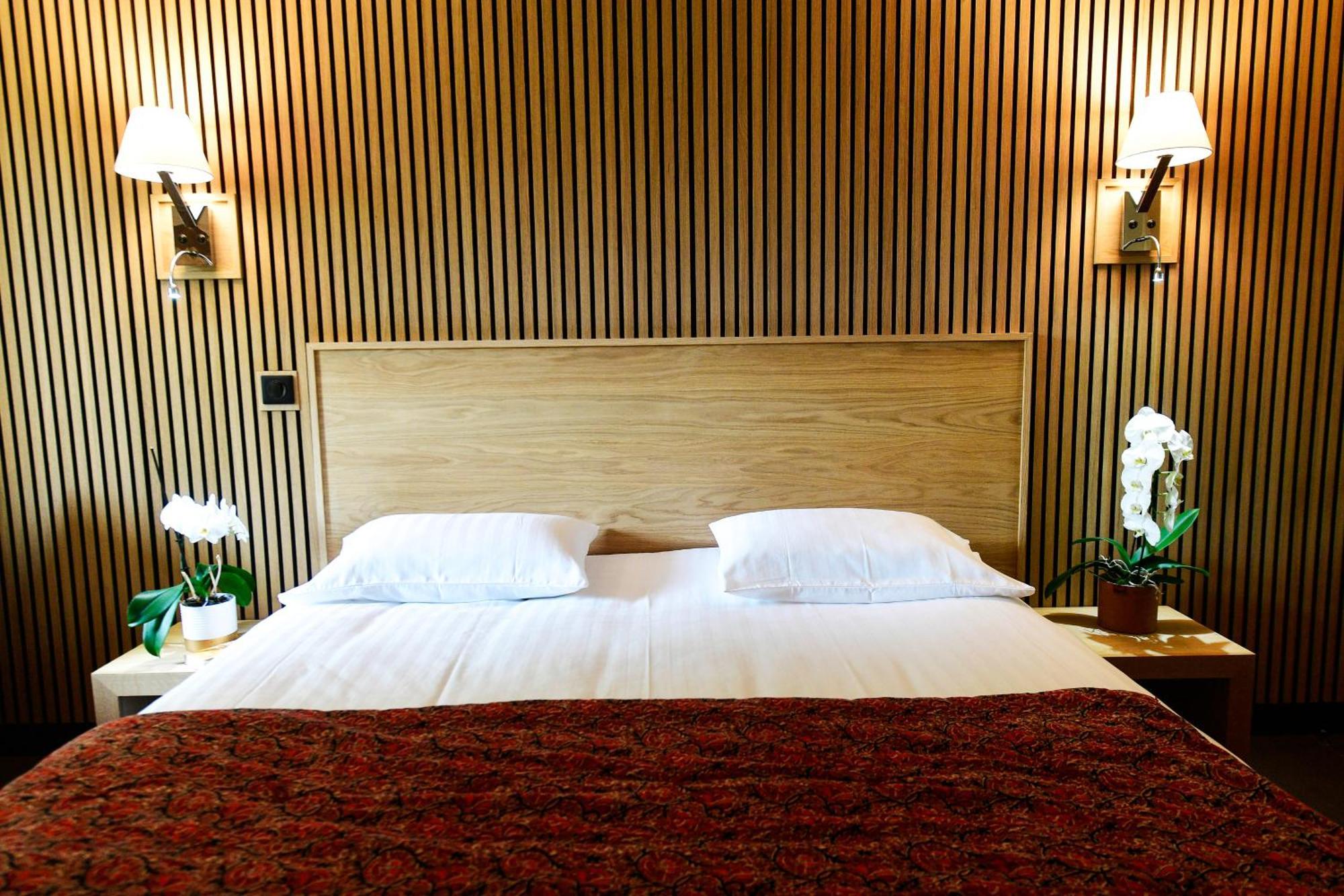 Le Mas Des Aigras - Hotel & Restaurant De Charme En Provence Orange  Ngoại thất bức ảnh