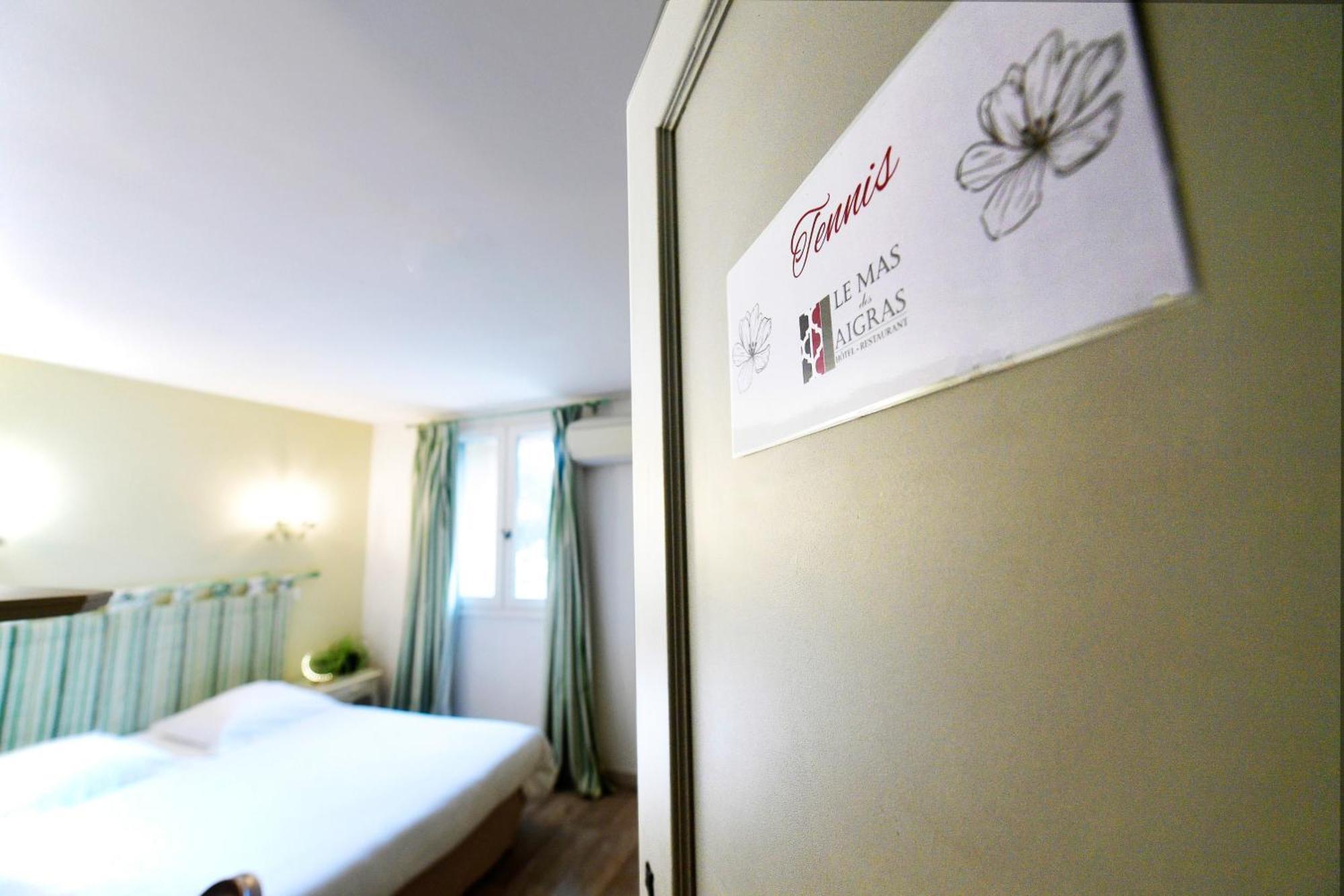 Le Mas Des Aigras - Hotel & Restaurant De Charme En Provence Orange  Ngoại thất bức ảnh