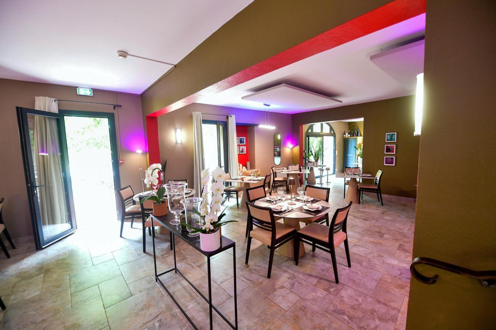 Le Mas Des Aigras - Hotel & Restaurant De Charme En Provence Orange  Ngoại thất bức ảnh