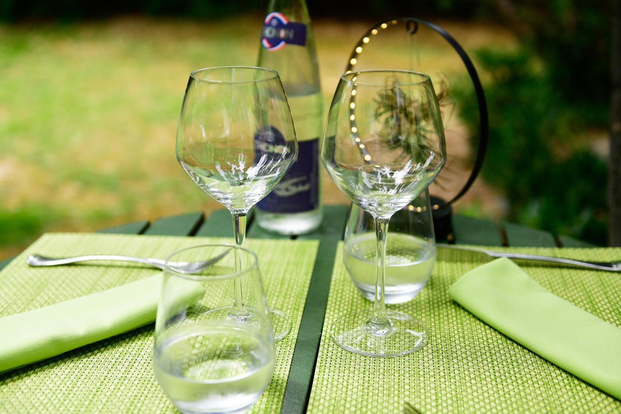 Le Mas Des Aigras - Hotel & Restaurant De Charme En Provence Orange  Ngoại thất bức ảnh
