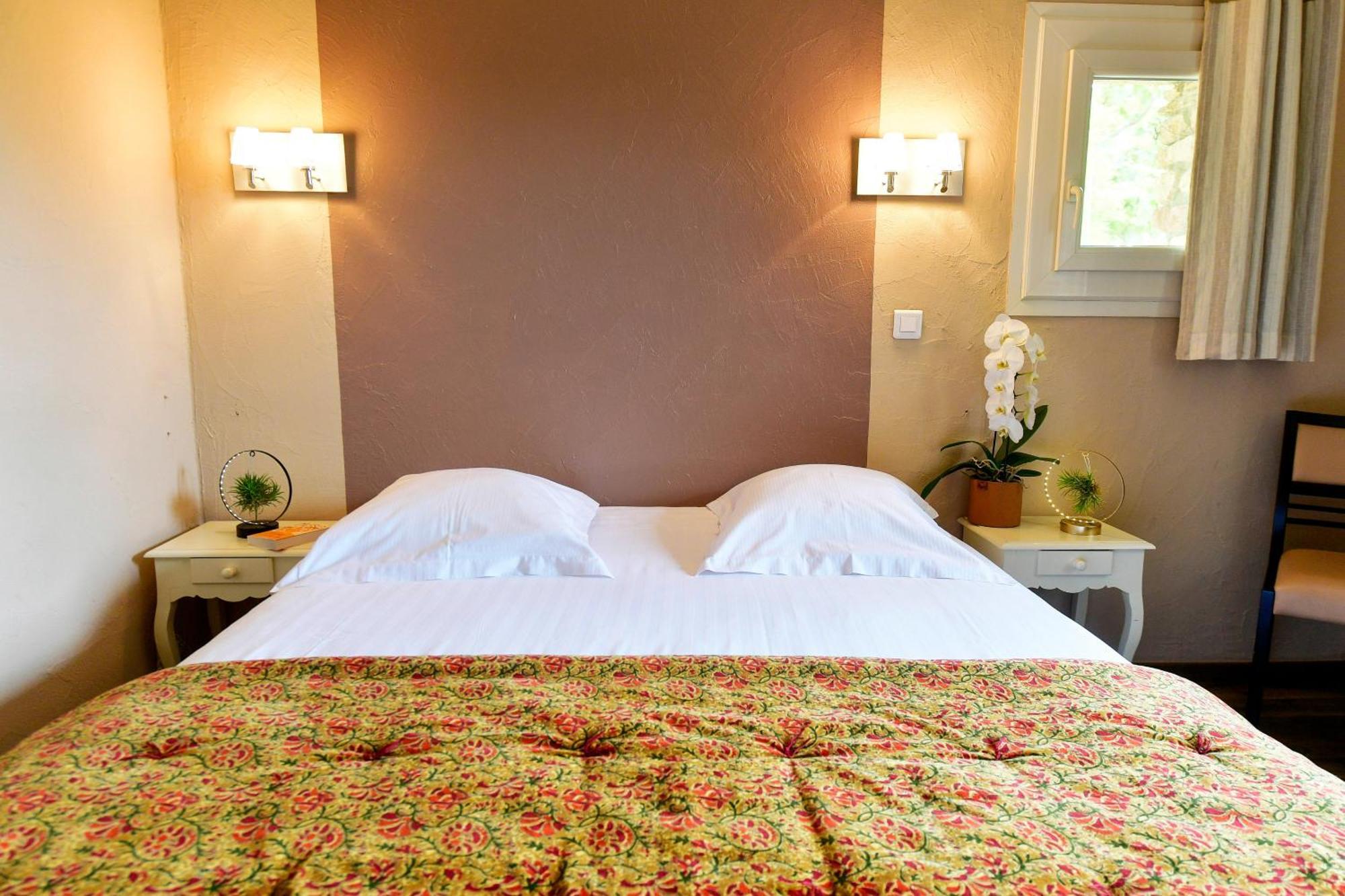Le Mas Des Aigras - Hotel & Restaurant De Charme En Provence Orange  Ngoại thất bức ảnh